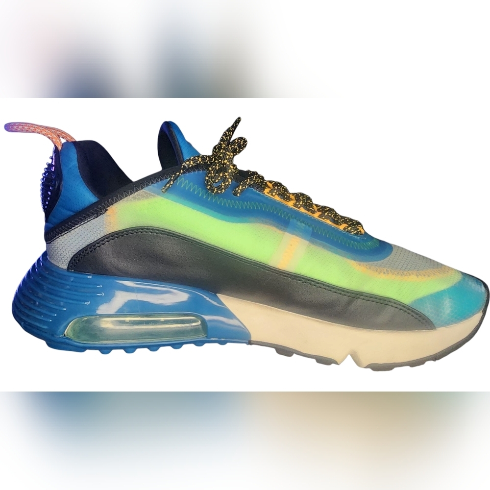 2020 Air Max 2090 'Green Abyss', Mens 12 - Picture 7 of 8